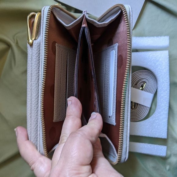 Phone Crossbody Leather Wallet - Picture 5 of 12